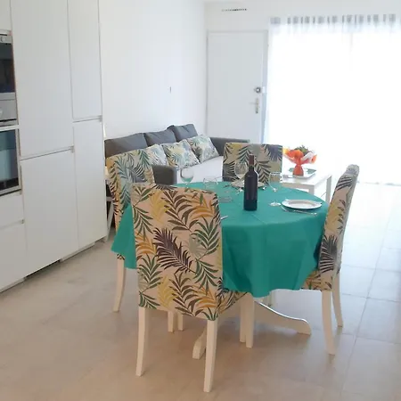 Apartment T2 Avec Jardinet Privatif, Proche De L'etang De Thau Et Thermes - Fr-1-503-79 *